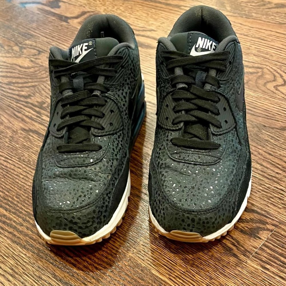 EUC Nike Women's Air Max 90s Premium, sz 8